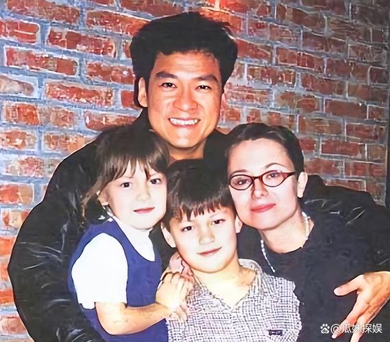 澳彩资料大全部网站010:周华健儿子结婚
